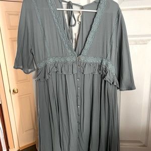 Super flattering, new with tags, medium Endless Blu mini dress.